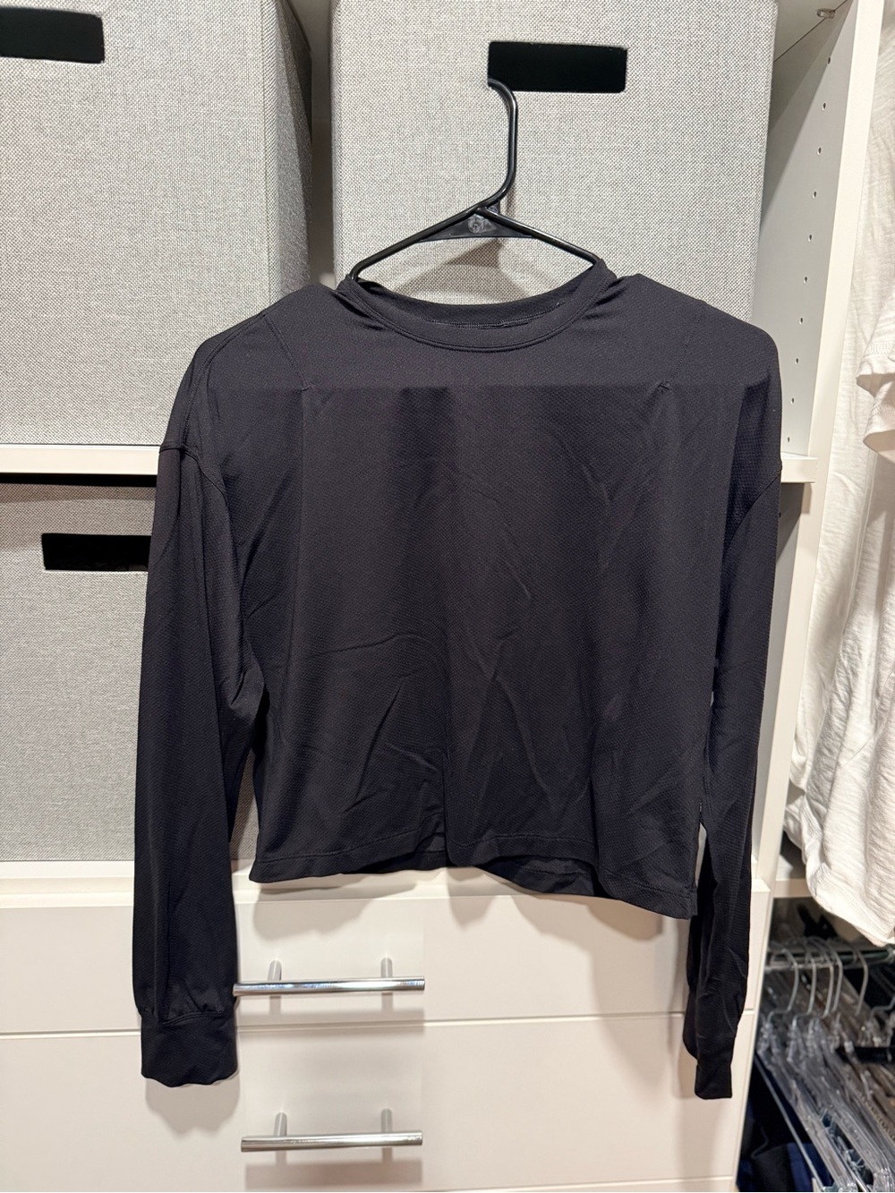 lululemon athletica Black Long-Sleeve Crop Tee